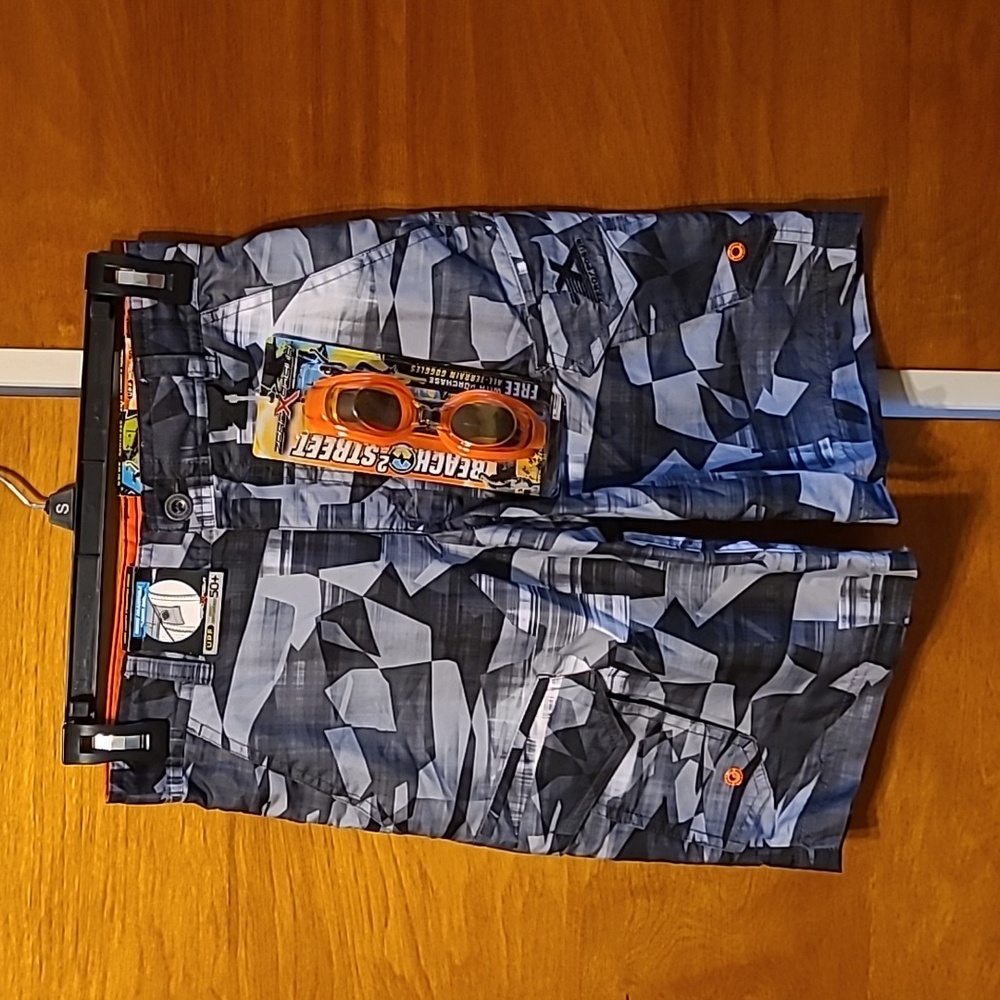 Boys swim shorts set with goggles size M 10/12